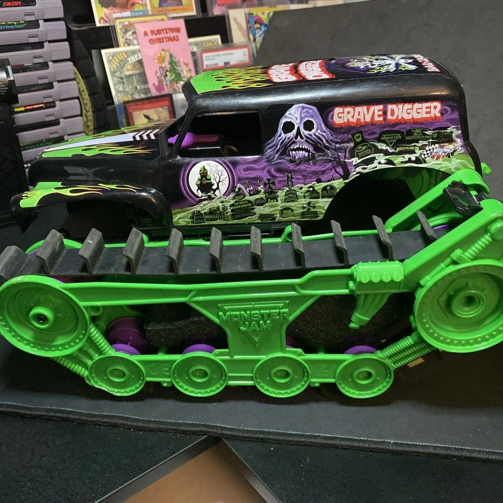 Monster Jam Official Grave Digger Trax All-Terrain Truck No Remote Control